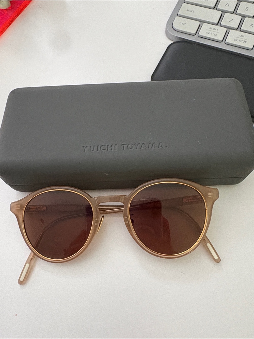 YUICHI TOYAMA Round Sunglasses in Translucent Brown